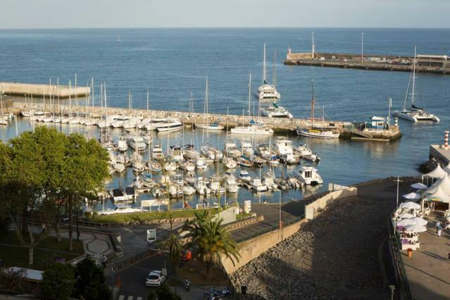 Apartment W Stunning View - Marina - Free Parking & Ac Φουνκάλ Εξωτερικό φωτογραφία